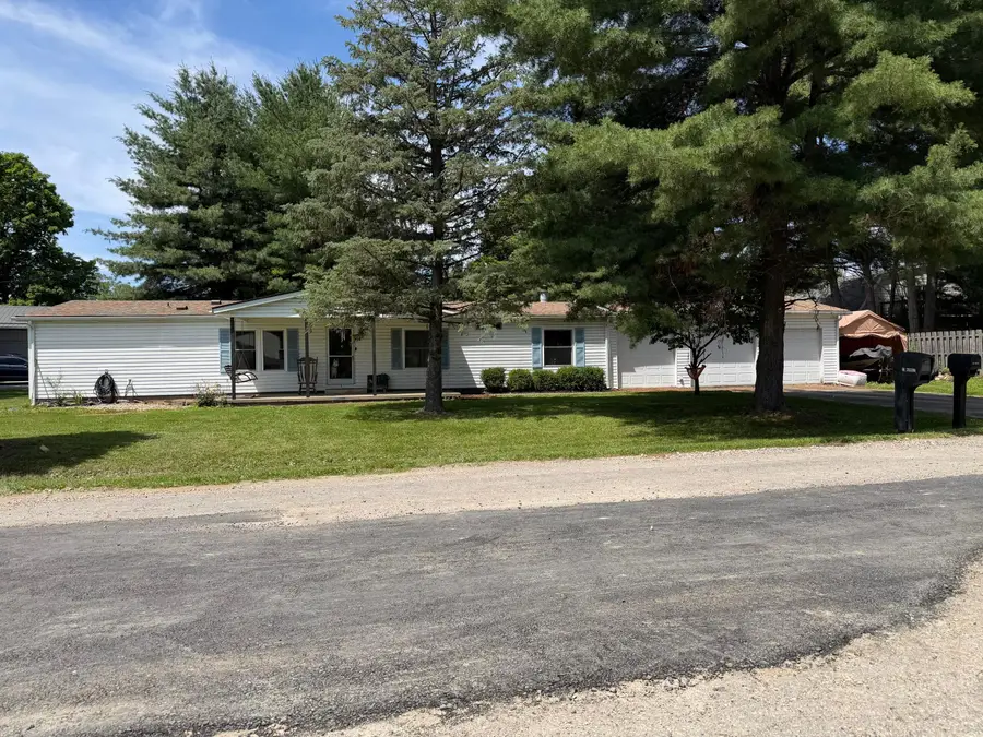 94 Market Street, Carroll, OH 43112 - #2