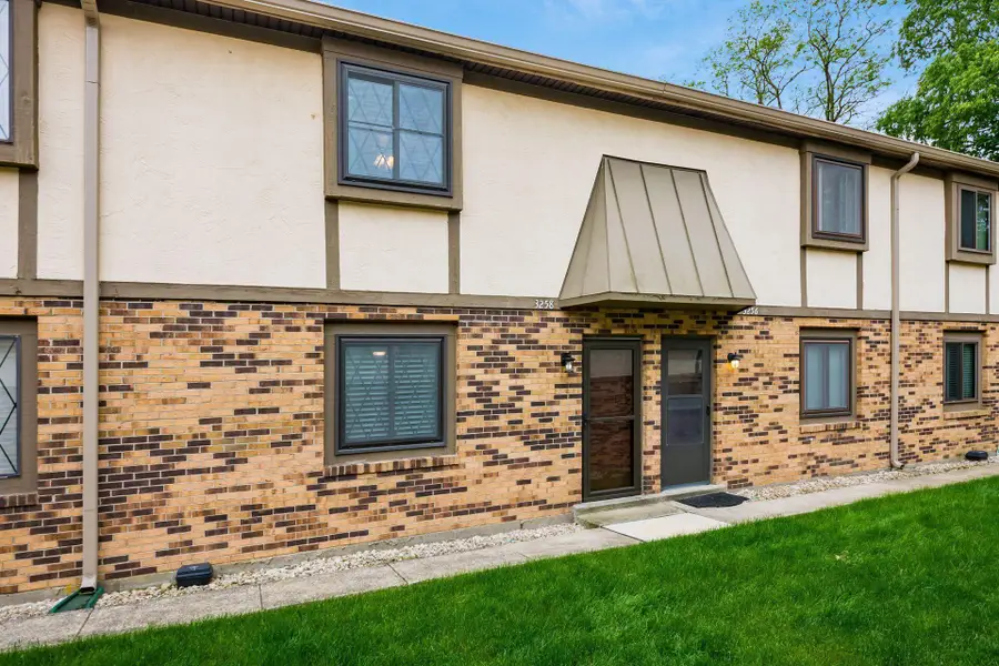 3258 Summerdale Lane, Columbus, OH 43221 - #2