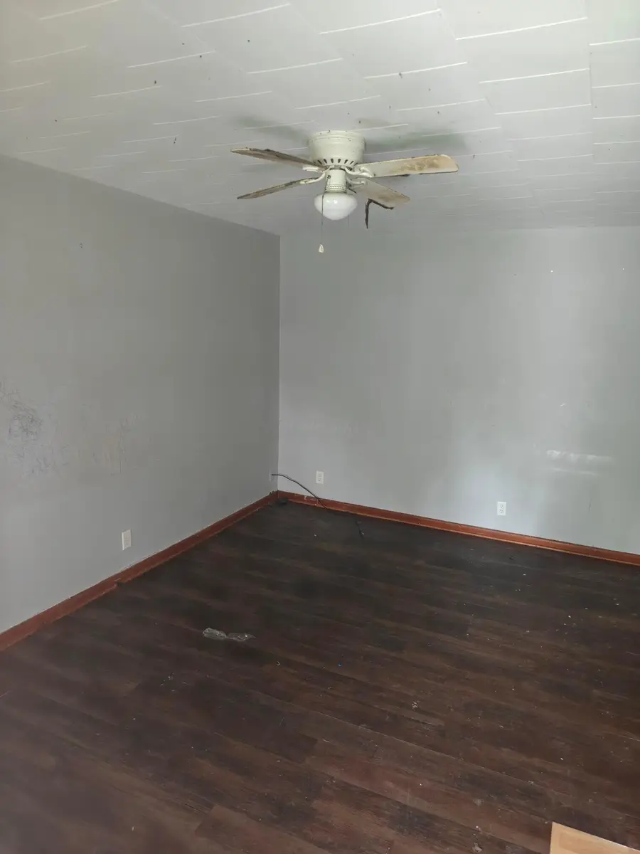 811 E Como Avenue, Columbus, OH 43224 - #2