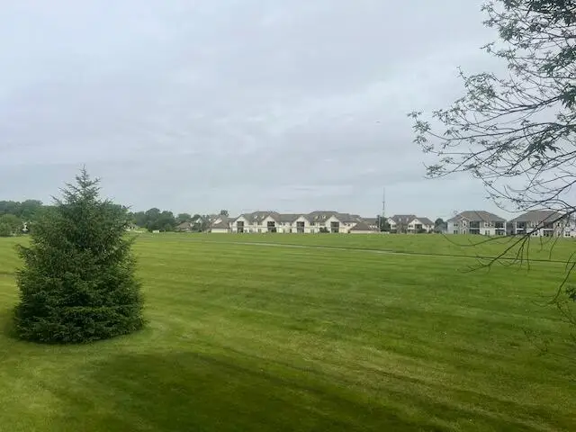 825 Mystic Pointe Drive, Lewis Center, OH 43035 - #2