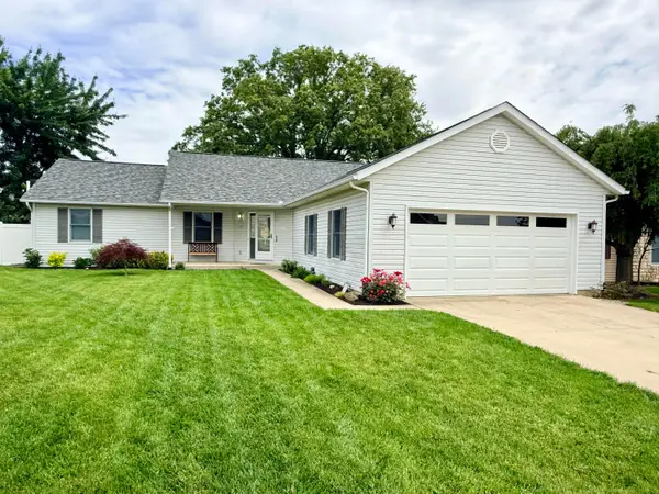 1221 Woodline Drive, Marysville, OH 43040
