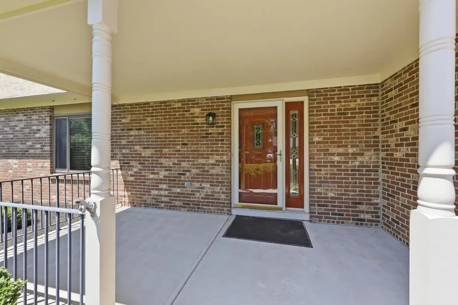 1658 Scottsdale Avenue, Columbus, OH 43235 - #3