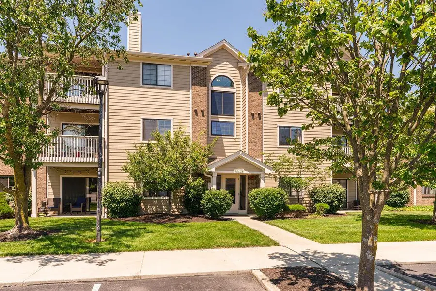 6767 Meadow Creek Drive, Columbus, OH 43235 - #3