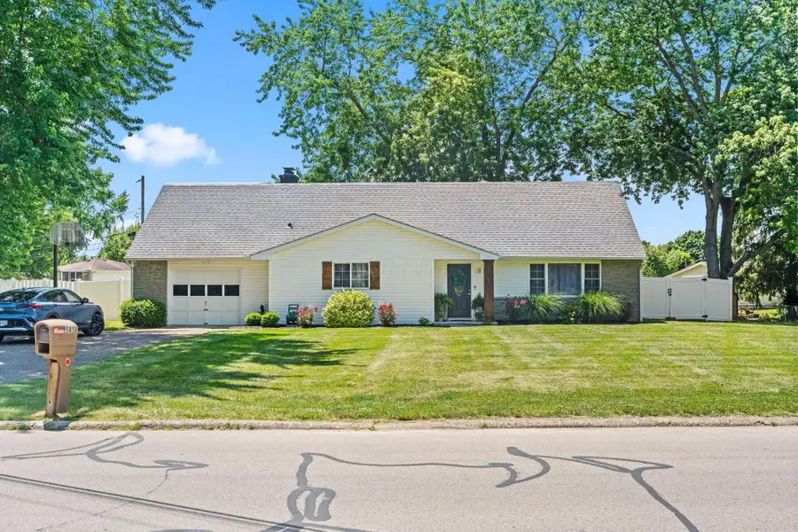 585 Edgewood Drive, Circleville, OH 43113 - #2