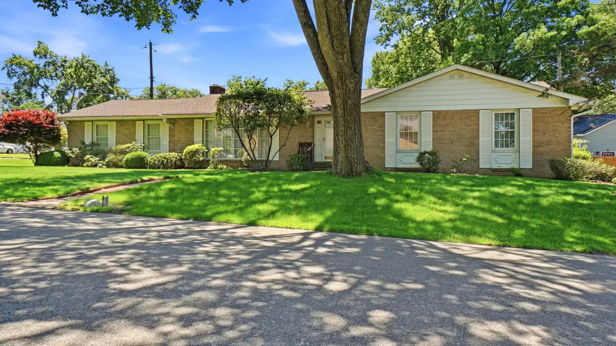 426 Coventry Circle, Zanesville, OH 43701 - #1