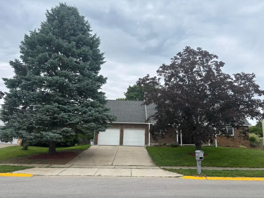 6378 Youngland Drive, Columbus, OH 43228 - #3