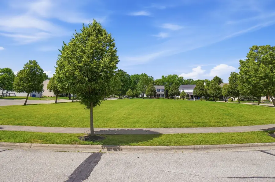 692 Crofton Loop, Delaware, OH 43015 - #3