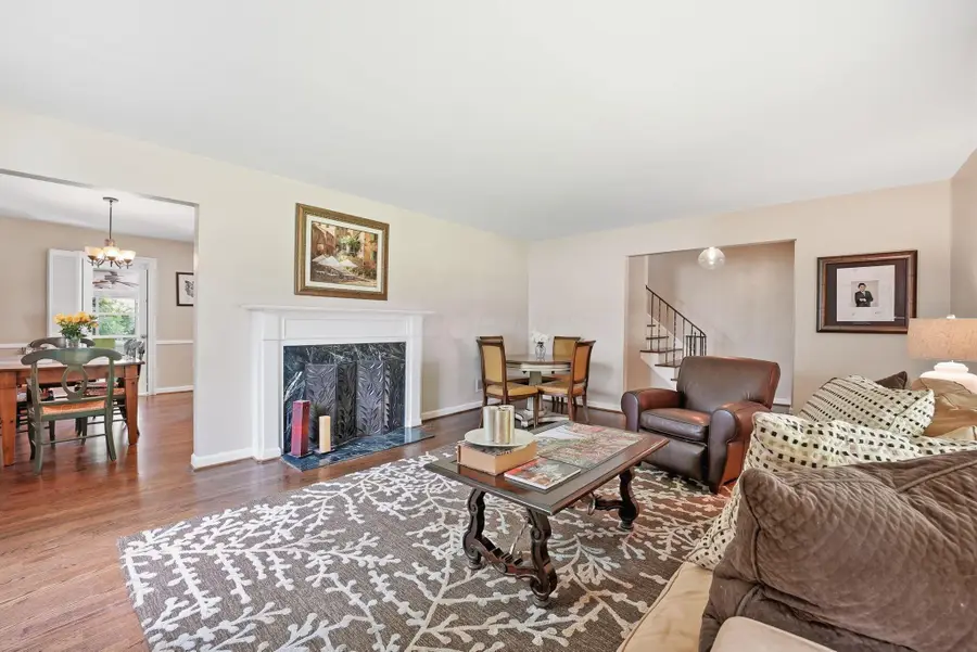 66 S Roosevelt Avenue, Bexley, OH 43209 - #3