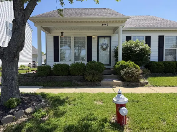 2446 Rosecrest Street, Grove City, OH 43123