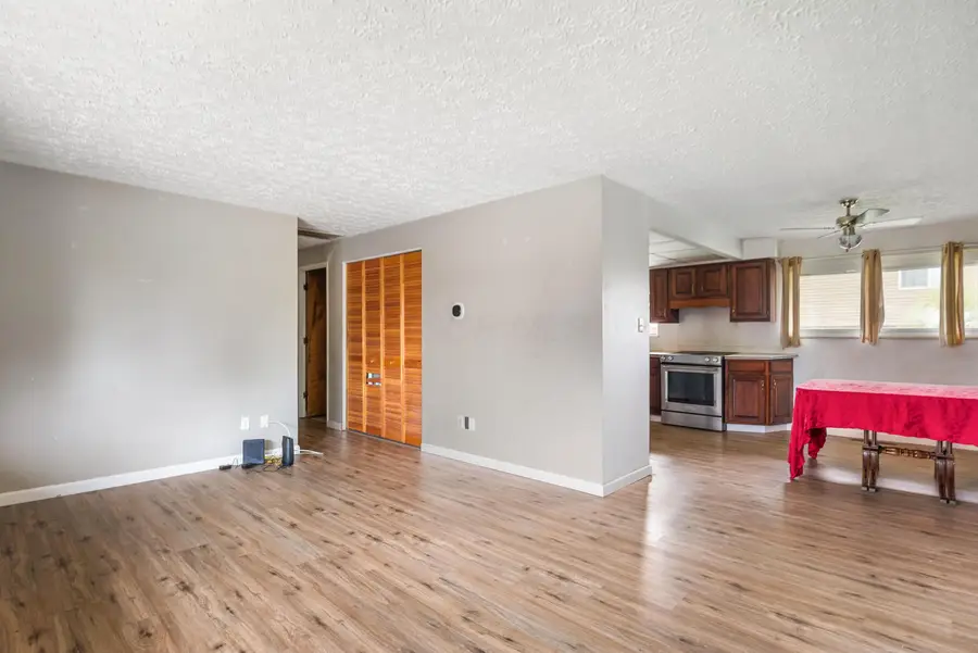 1635 Rosehill Road, Reynoldsburg, OH 43068 - #3