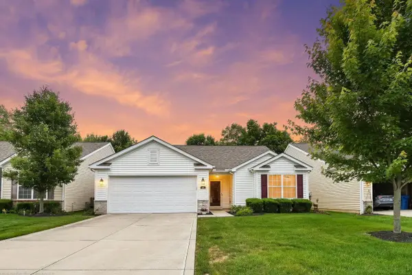 116 Broadstone Circle E, Blacklick, OH 43004