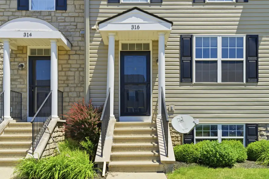 316 Southworth Drive, Sunbury, OH 43074 - #2