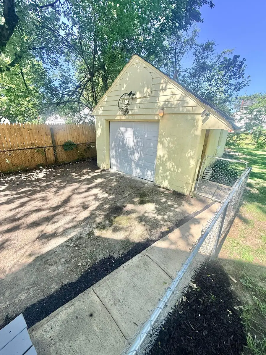 2427 Taylor Avenue, Columbus, OH 43211 - #3