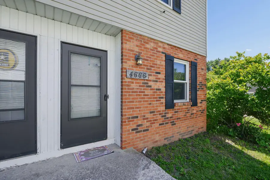 4666 Jeannette Road, Hilliard, OH 43026 - #2