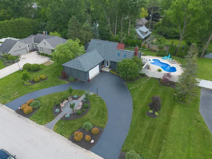3417 Woodview Place, Columbus, OH 43220 - #2