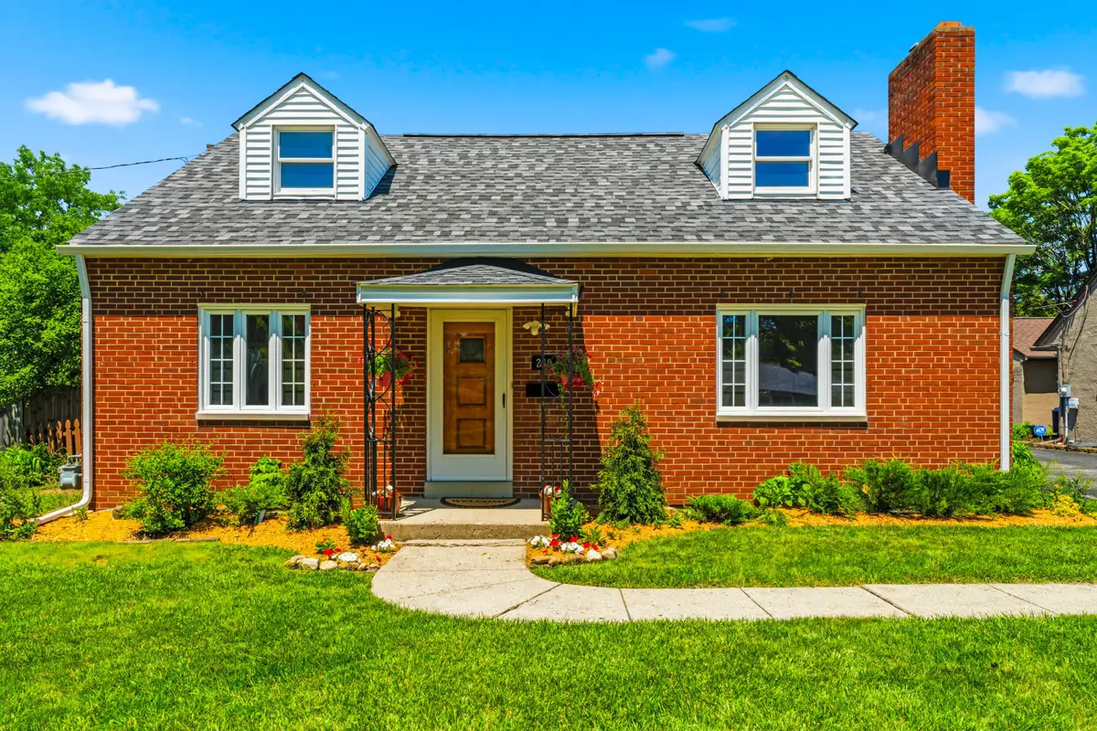 260 Dixon Court, Columbus, OH 43214 - #1