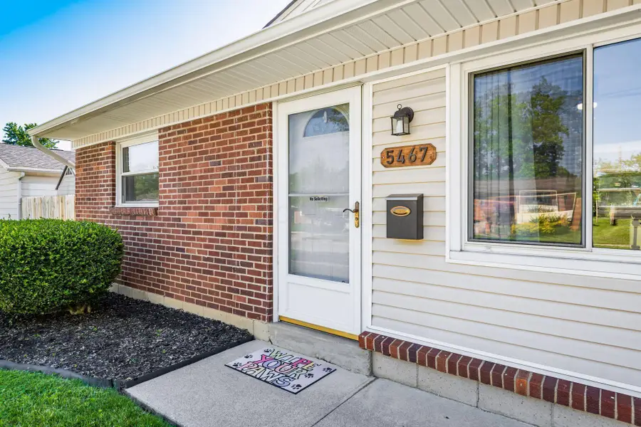 5467 Roche Drive, Columbus, OH 43229 - #3