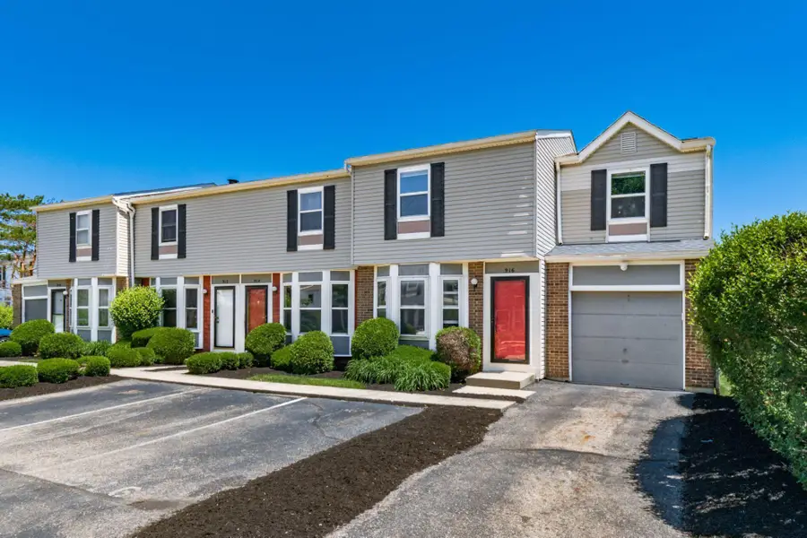 916 Worthington Woods Boulevard, Columbus, OH 43085 - #2