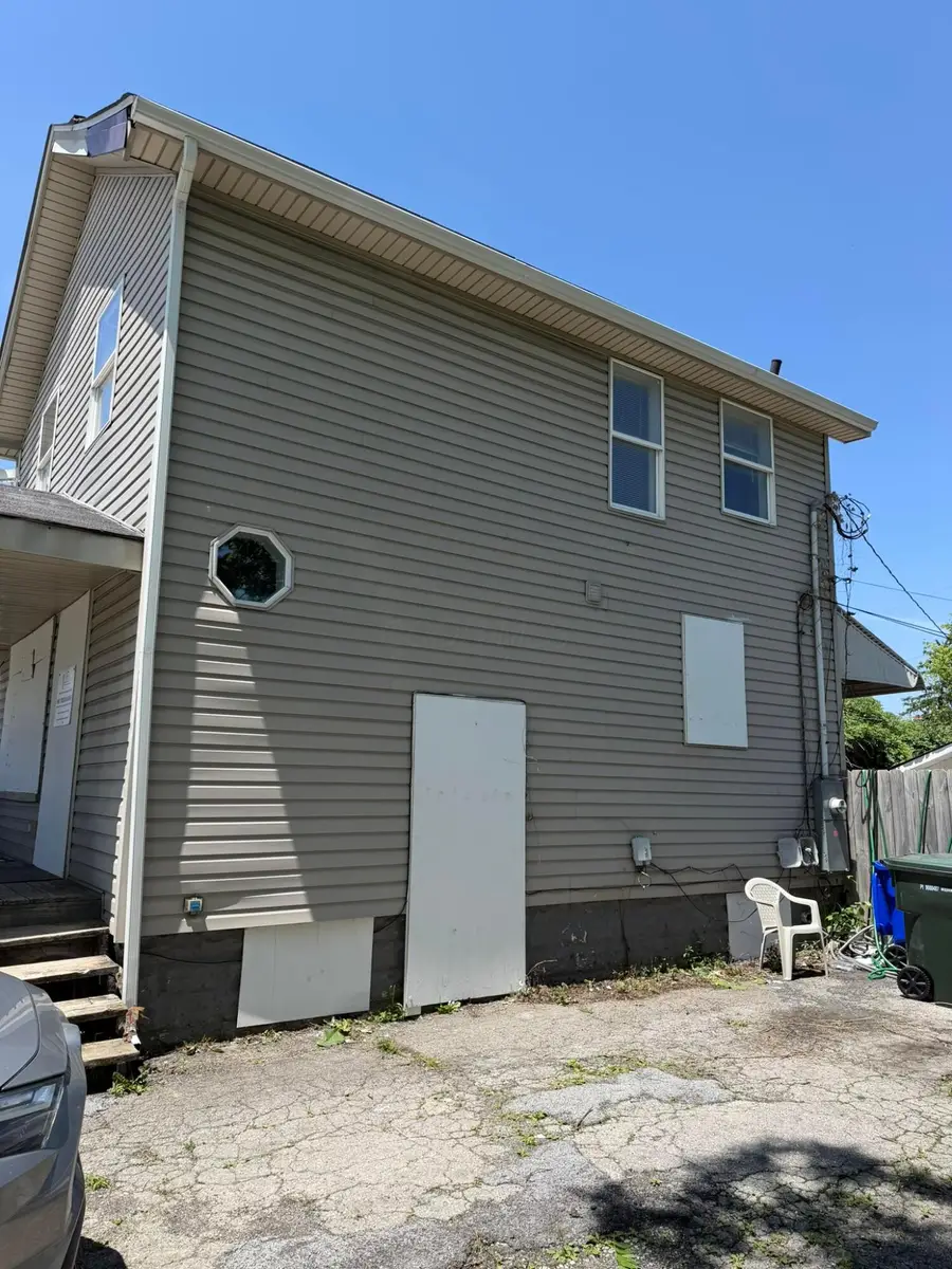 1674 E Hudson Street, Columbus, OH 43211 - #2