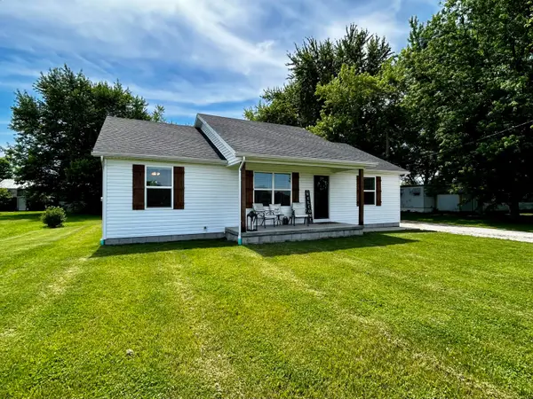 4857 Dickey Road Ne, Bloomingburg, OH 43106