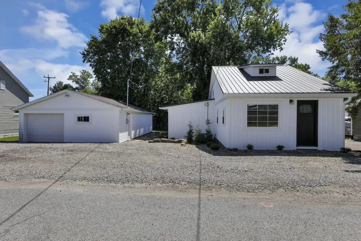 86 Wood Street, Buckeye Lake, OH 43008 - #1