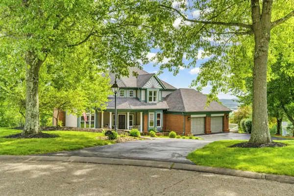 5 Medbery Drive, Coshocton, OH 43812