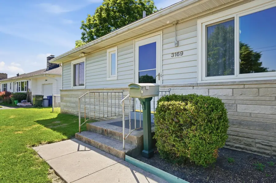 3169 Mary Avenue, Columbus, OH 43204 - #3
