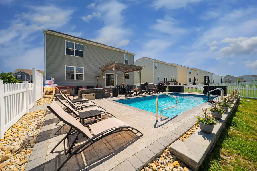 410 Fox Drive, Johnstown, OH 43031 - #2