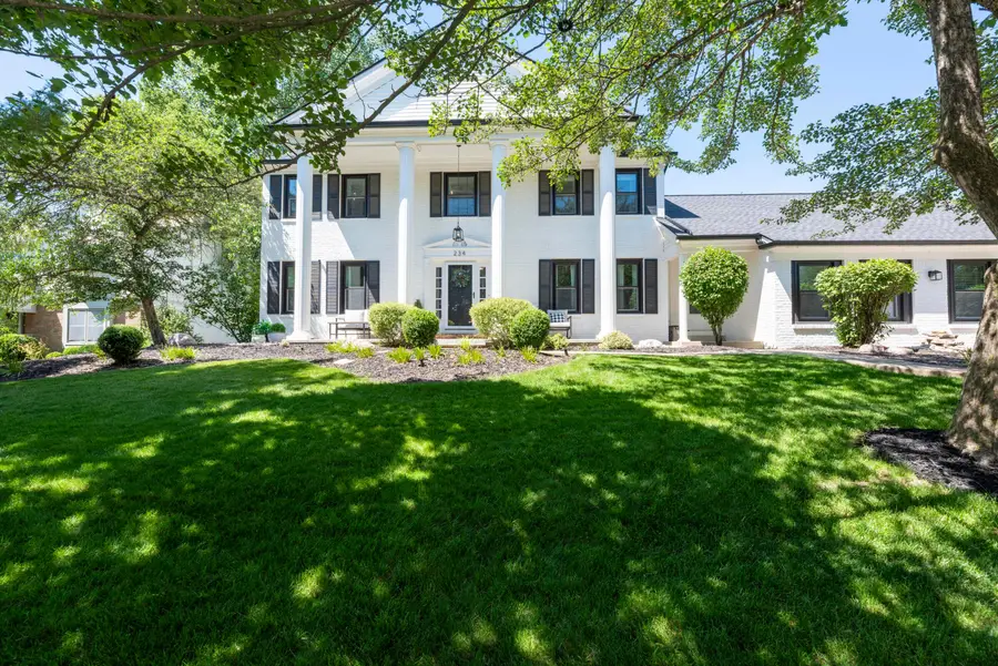 234 W Campus View Boulevard, Columbus, OH 43235 - #2