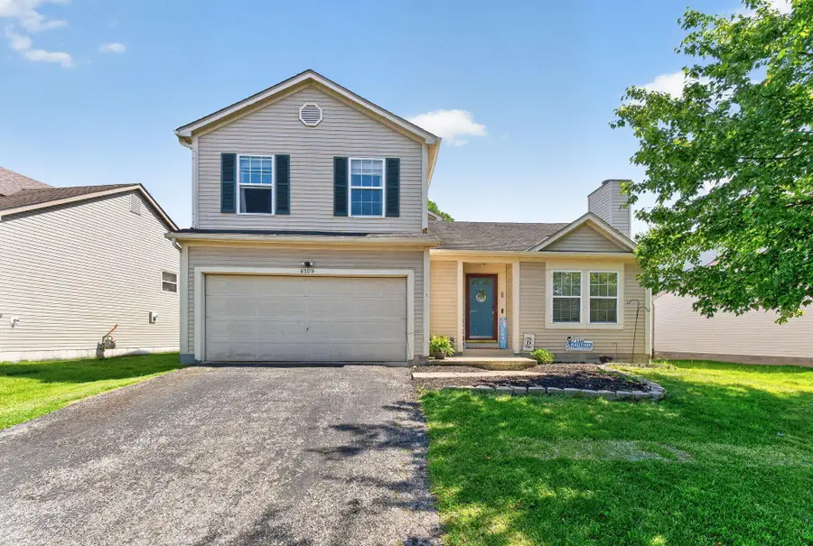 6109 Woodsboro Drive, Columbus, OH 43228 - #2