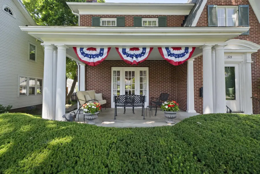 525 E 5th Avenue, Lancaster, OH 43130 - #2