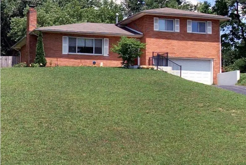 3250 Darracq Circle, Columbus, OH 43223 - #1