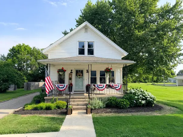 812 W North Street, Hebron, OH 43025