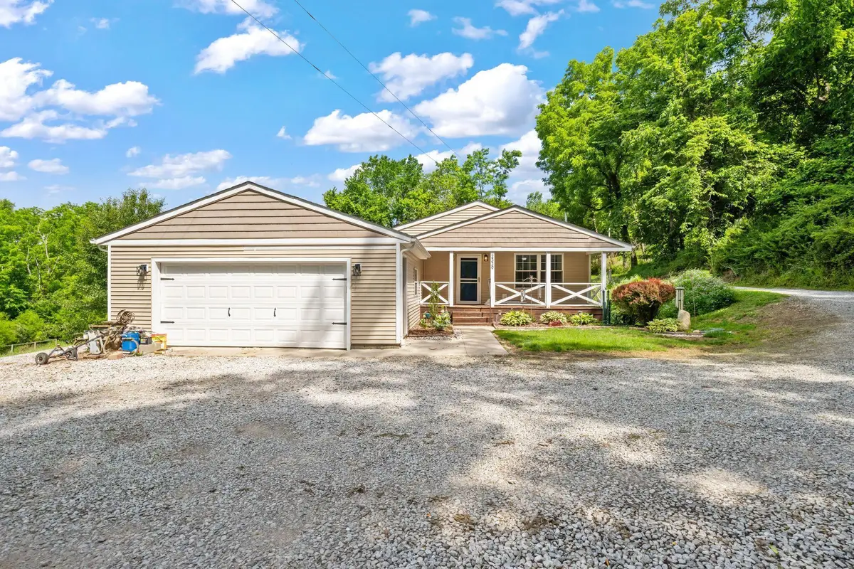 2339 Pumpkinvine Road Se, Lancaster, OH 43130 - #1