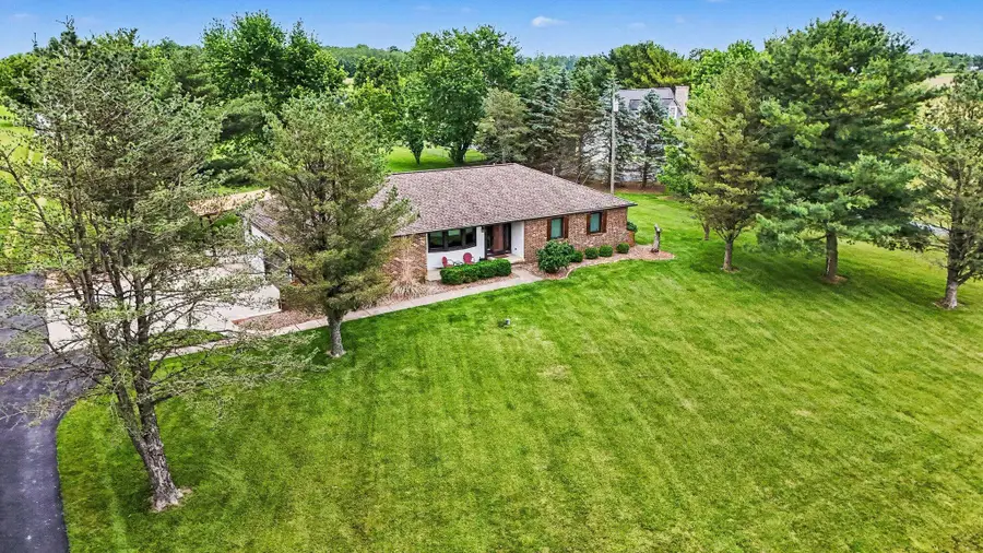 3376 Kropp Road, Grove City, OH 43123 - #3