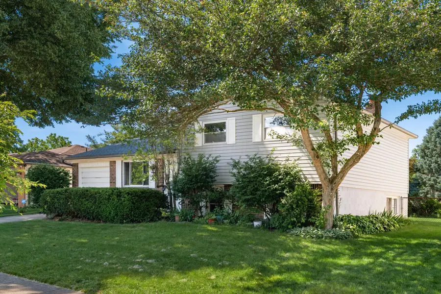 2076 Queensbridge Drive, Columbus, OH 43235 - #2