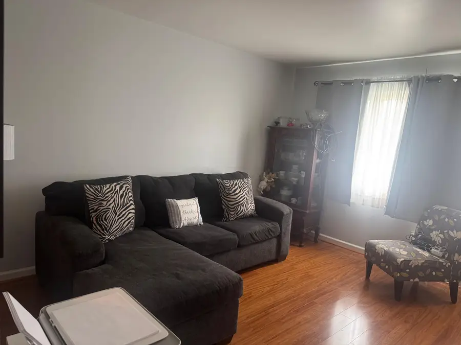 1587 Deporres Drive, Columbus, OH 43219 - #2