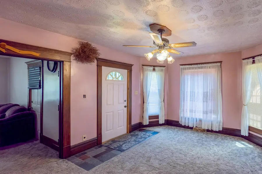 31 Prospect Street, Newark, OH 43055 - #3