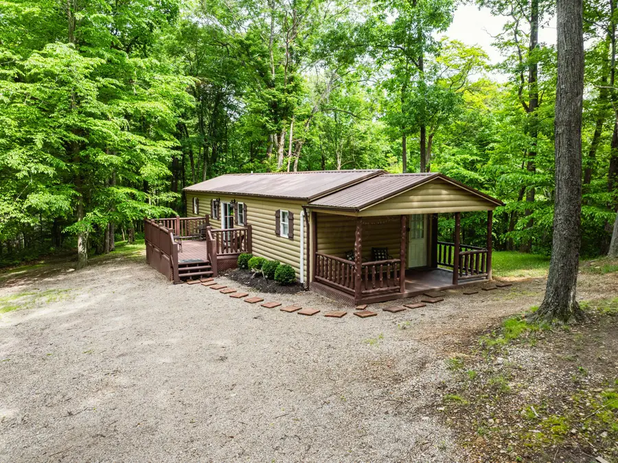 5674 Pleasant Valley Road, Nashport, OH 43830 - #2