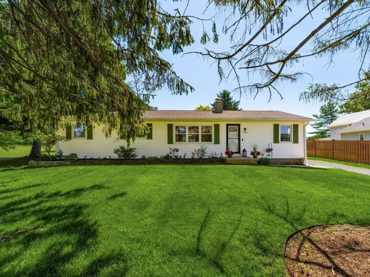 1705 Mink Street Sw, Pataskala, OH 43062 - #1