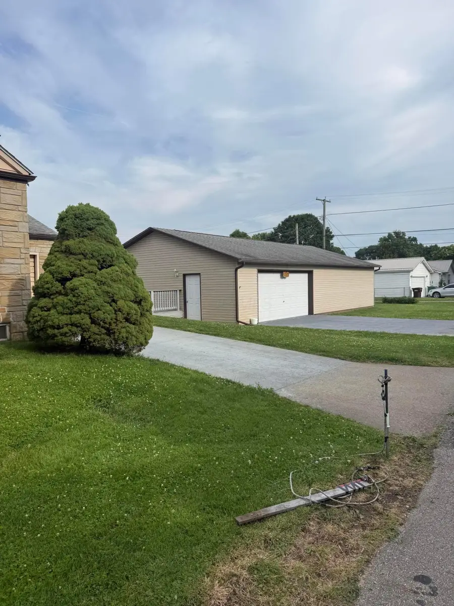 1005 W Church Street, Newark, OH 43055 - #3