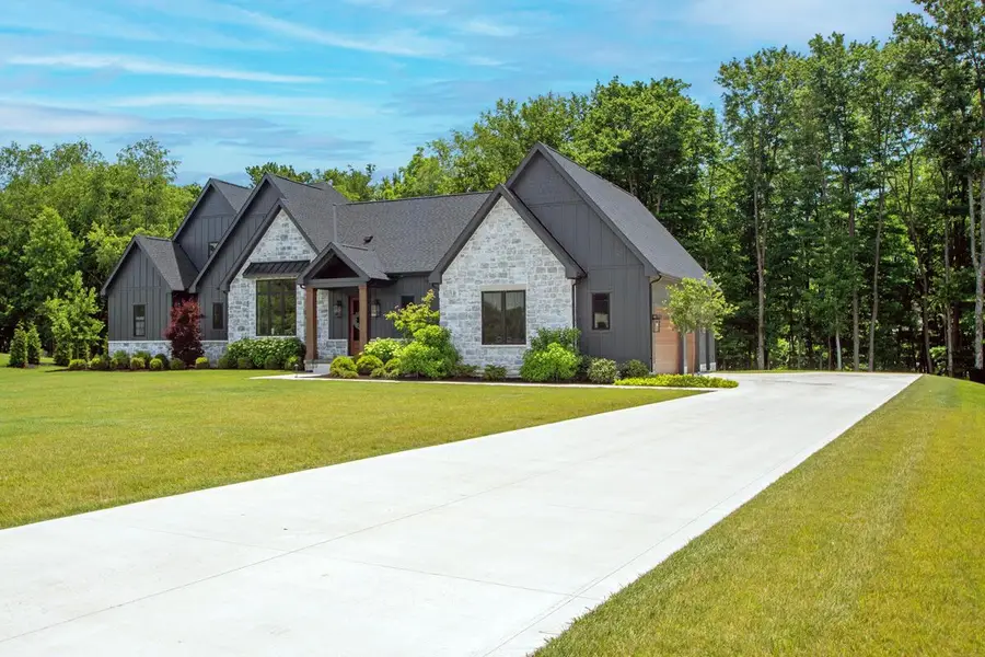 1077 Lale Point, Delaware, OH 43015 - #2