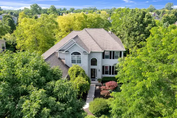 2916 Pebble Drive, Lewis Center, OH 43035