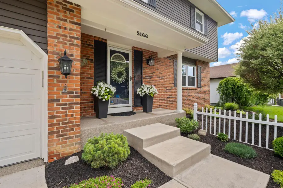 2166 Blackoak Avenue, Columbus, OH 43229 - #3