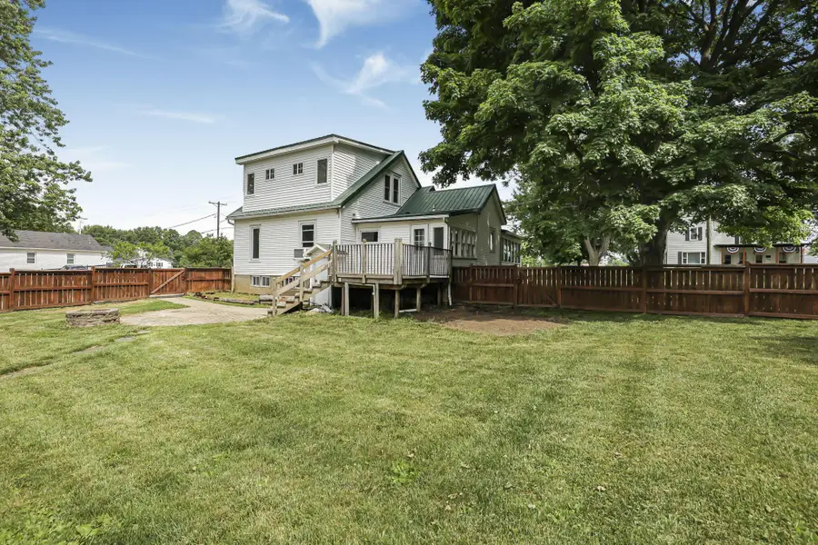 351 N Clayton Street, Centerburg, OH 43011 - #3
