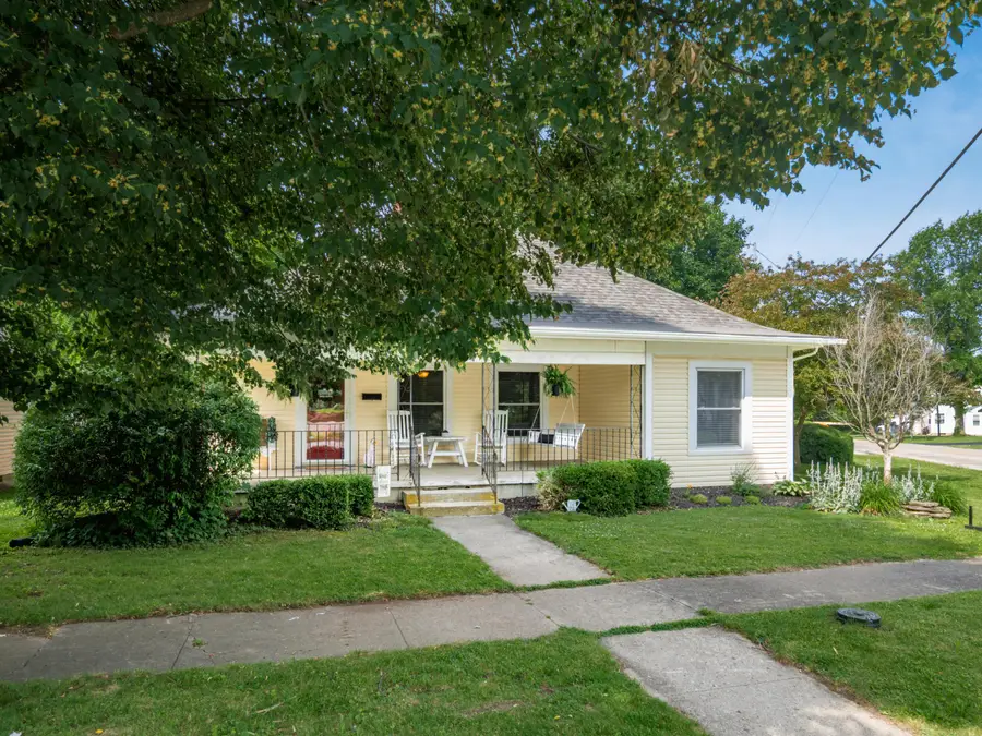 207 N Oak Street, London, OH 43140 - #3
