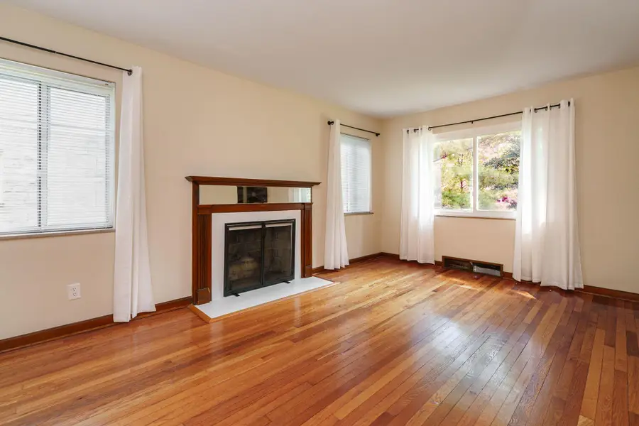908 Vernon Road, Columbus, OH 43209 - #3