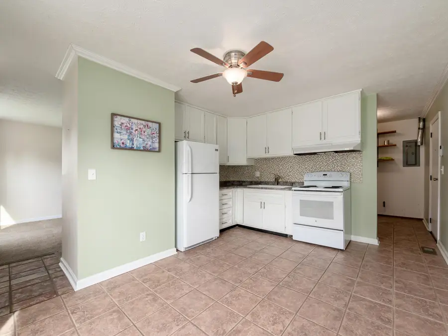 253 Washington Avenue, London, OH 43140 - #3