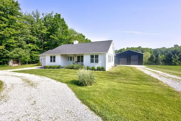 7253 Township Road 119, Fredericktown, OH 43019