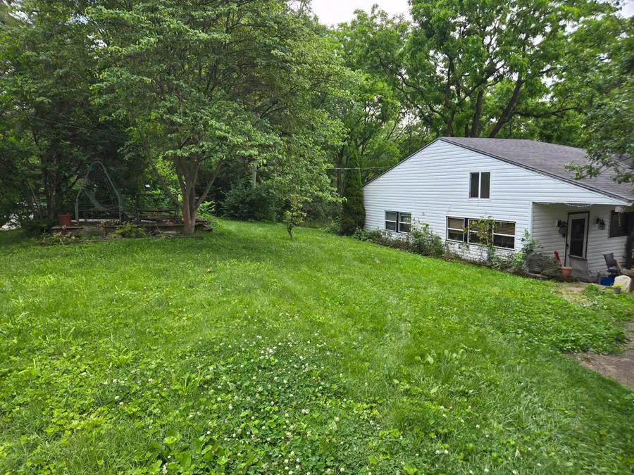 5590 Dawn Drive, Grove City, OH 43123 - #2